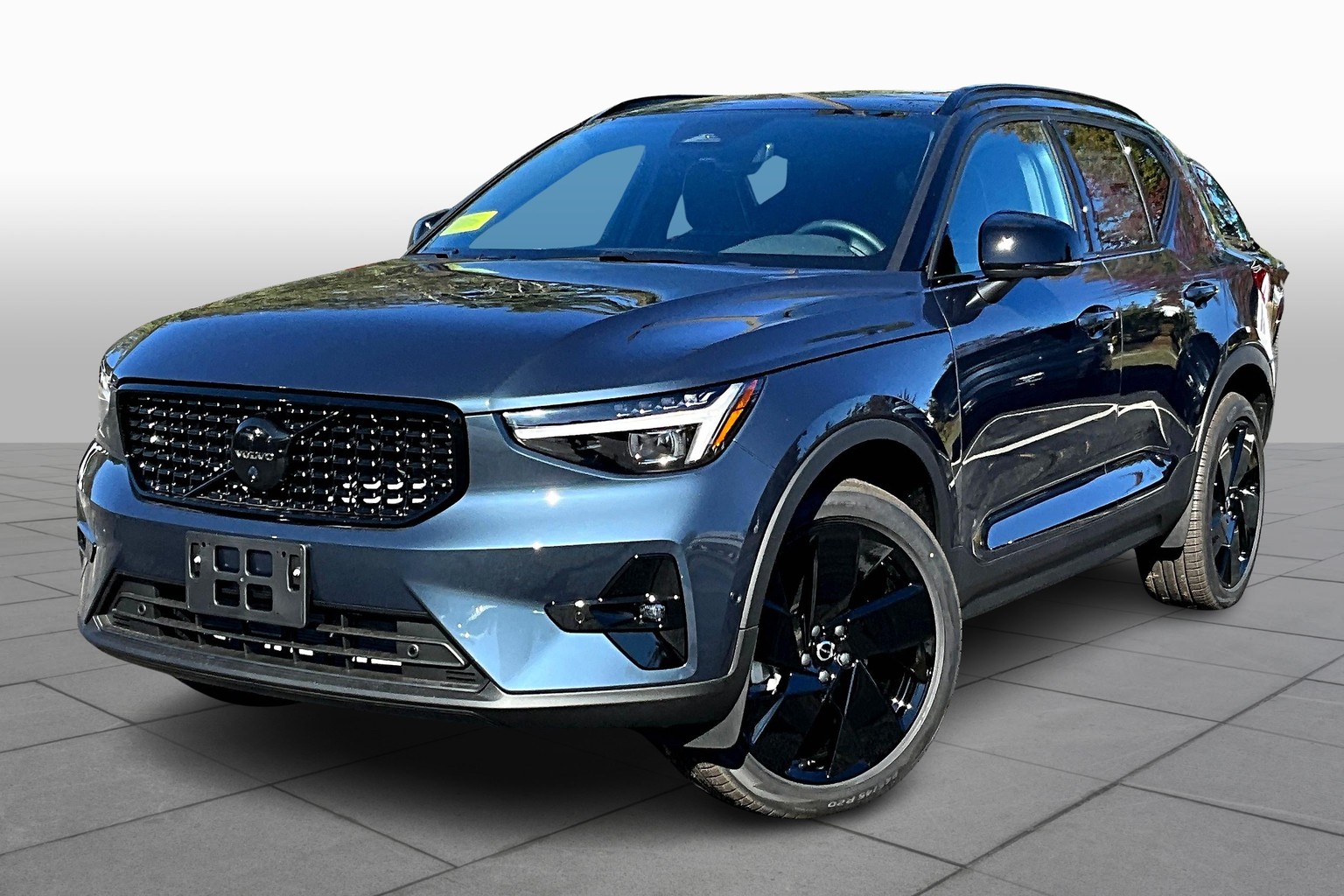 New 2026 Volvo XC40 Ultra SUV in Rockland #T2709929 | Ira Volvo